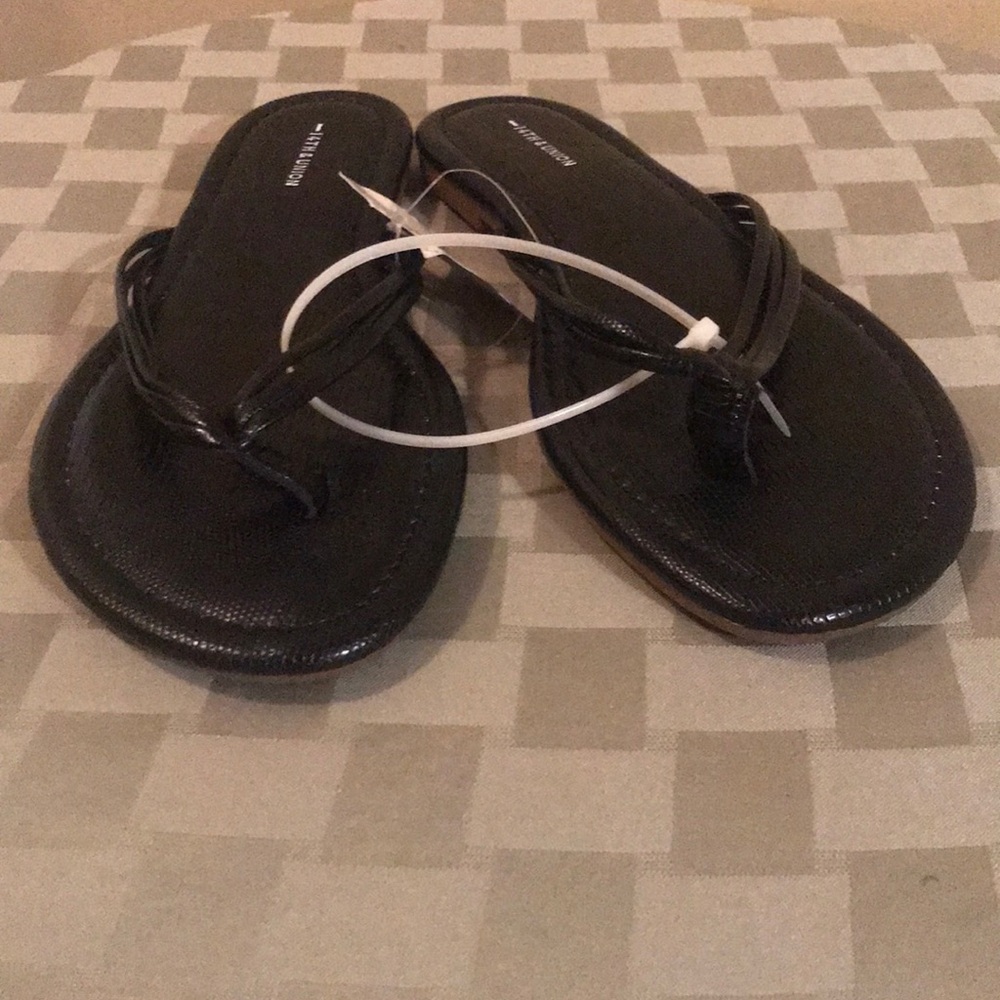 14th & Union Sandals
